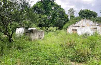 Imagem: Área à Venda, Lagoa de Cima, Campos dos