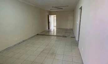 Imagem 4: Excelente Casa Comercial com 6 salas