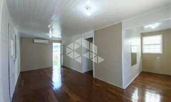 Imagem 4: Casa harmonia 2 dormitórios , 2 vagas , 2 vagas cobertas com lavanderia nos fundos