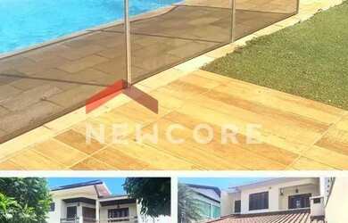 Imagem 2: Sobrado em Rua Pioneiro José Demori - Jardim Iguaçu - Maringá/PR