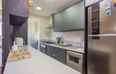 Imagem 2: Apartamento / 2 quartos / Batel / 74m²