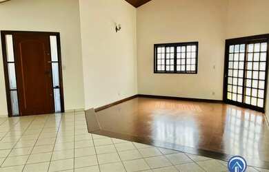 Imagem 3: Casa Térrea em condomínio de 250m² com 4 dormitórios no Jardim das Colinas em São José dos