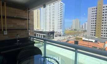 Imagem: Apartamento com móveis planejados na Península