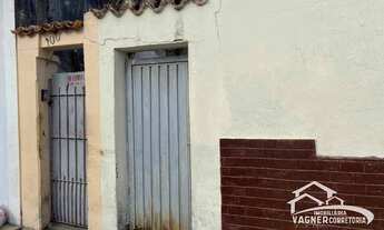 Imagem 2: 02 casas no Centro de Lorena a venda