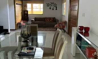 Imagem 6: Casa de condomínio para venda possui 285 metros quadrados com 4 quartos