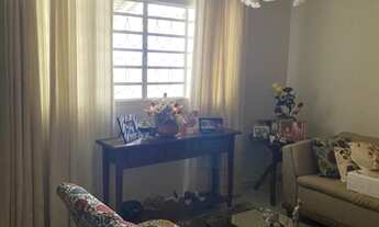 Imagem 6: Casa para venda tem 250 metros quadrados com 4 quartos em Setor Sudoeste - Goiânia - Goiás