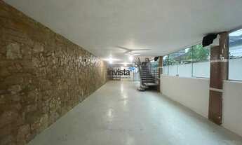 Imagem 7: ## UMA CASA COLOSSAL ##