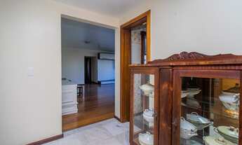 Imagem 6: More em uma das rua mas lindas do bairro Moinhos de Vento!!!