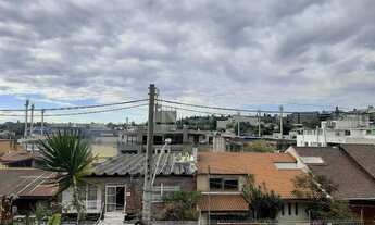 Imagem 2: Porto Alegre - Casa Padrão - Medianeira