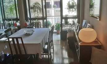 Imagem: Amplo apartamento, em rua nobre do bairro