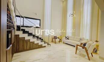 Imagem 2: LINDO SOBRADO PORTAL DO SOL GREEN