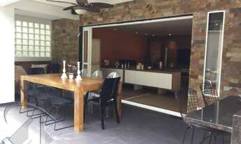 Imagem 6: Maravilhosa com muita segurança!!