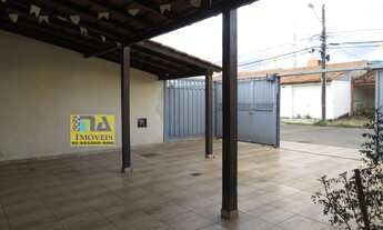 Imagem 2: Vendo casa no setor central, suíte e na laje. Financio