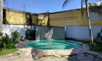 Imagem 2: Casa para venda tem 300 metros quadrados com 3 quartos em Centro - Bertioga - SP