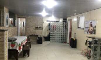 Imagem 6: Casa com 2 quartos sendo 1 suite toda reformada no Village da serra Macae RJ