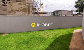 Imagem 3: CASA GEMINADA INDIVIDUAL COM 3 QUARTOS, 1 SUÍTE E EXCELENTE LOCALIZAÇÃO, À VENDA NO BAIRRO