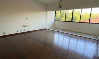 Imagem 4: Casa de condomínio para venda possui 1035 metros quadrados com 5 quartos