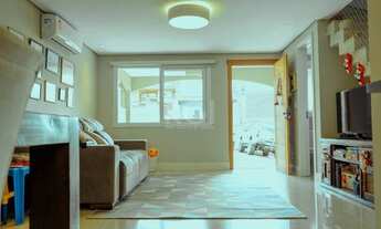 Imagem 2: Porto Alegre - Casa Padrão - Tristeza