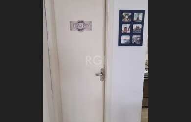 Imagem 2: Porto Alegre - Casa Padrão - Teresópolis