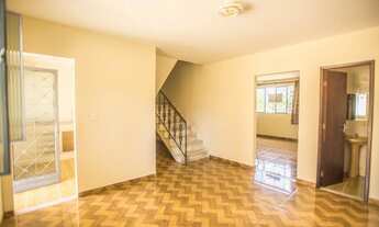 Imagem 3: Casa para venda possui 155 metros quadrados com 3 quartos em Centro - Itaguaí - RJ