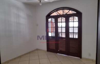 Imagem 5: Casa comercil Casa com 4 dormitórios