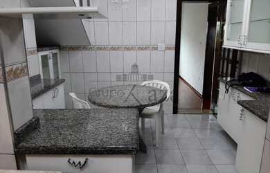 Imagem 5: Condomínio - Portal da Serra - 350m² - 4 Dormitórios - Aceita Permuta