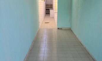 Imagem 2: Casa para venda possui 225 metros quadrados com 3 quartos em Aeroporto - Aracaju - SE