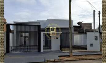 Imagem: Casa à venda com 3 quartos sendo 1 suíte