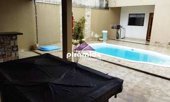 Imagem 2: Casa para venda com 240 metros quadrados com 3 quartos em Jardim Porto Novo - Caraguatatub