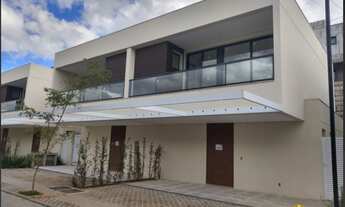 Imagem 6: Casa à Venda no Condomínio Alpha House 1, 3 suítes, 4 banheiros e 3 vagas