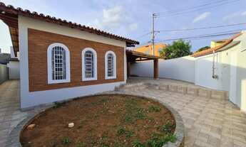 Imagem: Linda Casa térrea em ótima localização