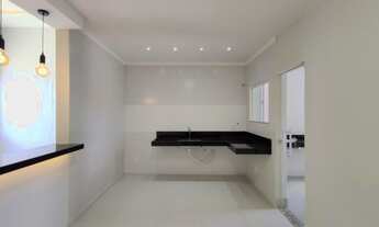 Imagem 4: CASA LINEAR com 3 quartos, sendo 1 suíte acabamento fino no Vale das Palmeiras, Macaé - R