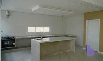 Imagem 2: Casa de condomínio para venda possui 344 metros quadrados com 3 quartos