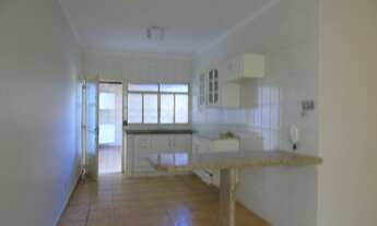 Imagem 7: Casa para venda possui 230 metros quadrados com 3 quartos