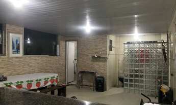 Imagem 7: Casa com 2 quartos sendo 1 suite toda reformada no Village da serra Macae RJ