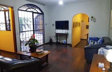 Imagem 7: Casa de Rua - Casa 5 quartos, sendo 1 suíte