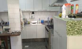 Imagem 5: Casa de condomínio para aluguel possui 260 metros quadrados com 4 quartos