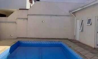 Imagem 4: Casa à Venda no Condomínio Residencial 11, 388m², 3 Suítes, Piscina, Área Gourmet, 4 Vagas