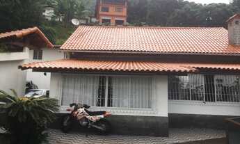 Imagem 2: Casa para venda com 420m² com 4 quartos em Mury - Nova Friburgo - RJ