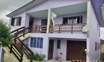 Imagem: Duas residências no bairro Serrano