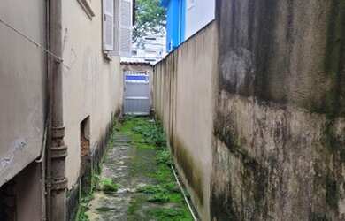 Imagem 2: Casa para venda tem 250 metros quadrados com 2 quartos em Marapé - Santos - SP