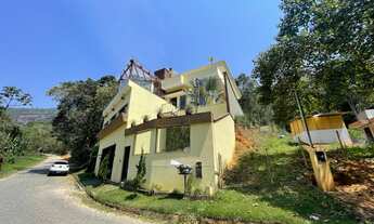 Imagem 2: Triplex com elevador em Bairro Nobre de Nova Friburgo!