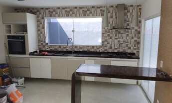 Imagem 2: Casa linear 2 quartos com suíte e finíssimo acabamento