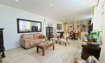 Imagem 2: Apartamento à venda na Lagoa, todo reformado, com 2 quartos e garagem