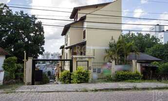 Imagem: Porto Alegre - Casa Padrão - Tristeza