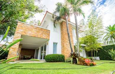 Imagem 2: SOBRADO 4 SUÍTES EM CONDOMÍNIO FECHADO