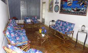 Imagem 2: Casa com 127 M² de área útil, possuindo 2 dormitórios, 1 sala, banheiro e 5 vagas de garag