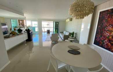 Imagem 2: MARAVILHOSO APARTAMENTO 1 POR ANDAR COM 5 VAGAS DE GARAGEM SOLTAS NA PRAIA DO CANTO, VITÓR