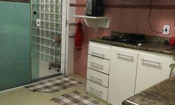 Imagem 5: Casa com 2 quartos sendo 1 suite toda reformada no Village da serra Macae RJ