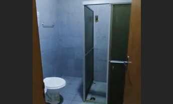 Imagem 6: Casa com 3 quartos na rua da feira da Cohab I